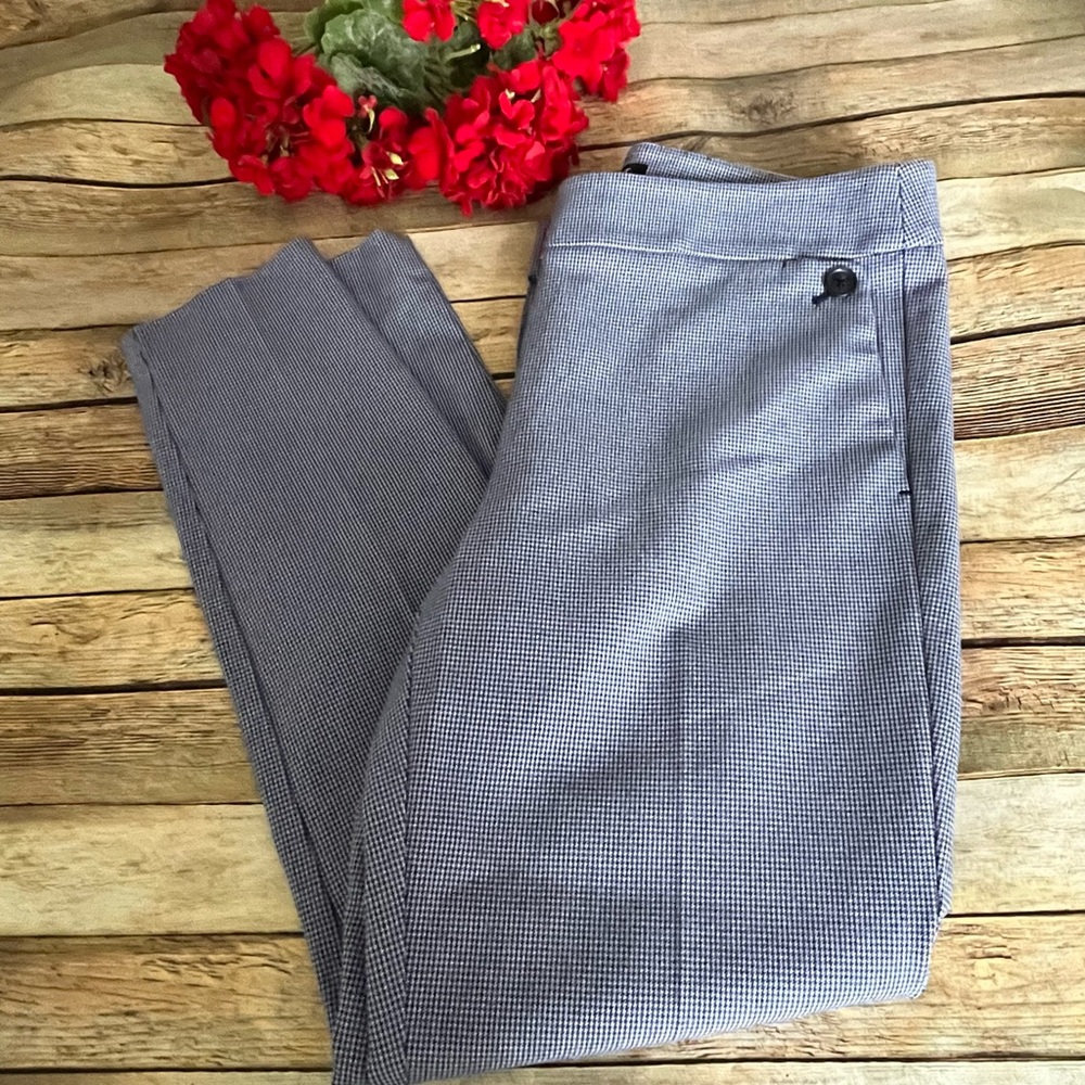 Loft Blue & White Herringbone Marisa Crop/Ankle Pants Size 8